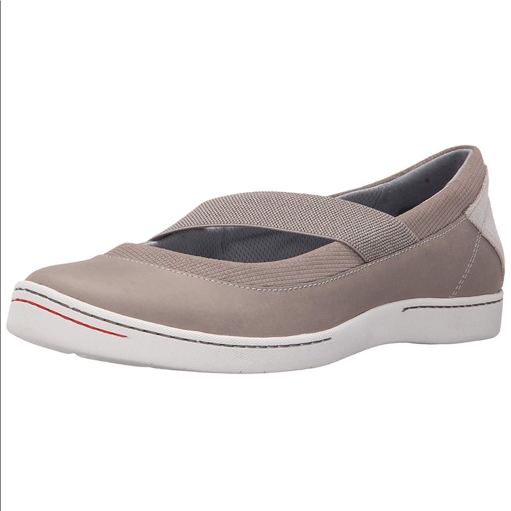 BNIB Ahnu Telegraph Leather Mary Jane Sneaker